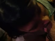 漂亮的黎巴嫩妞閉眼享受跪舔含屌